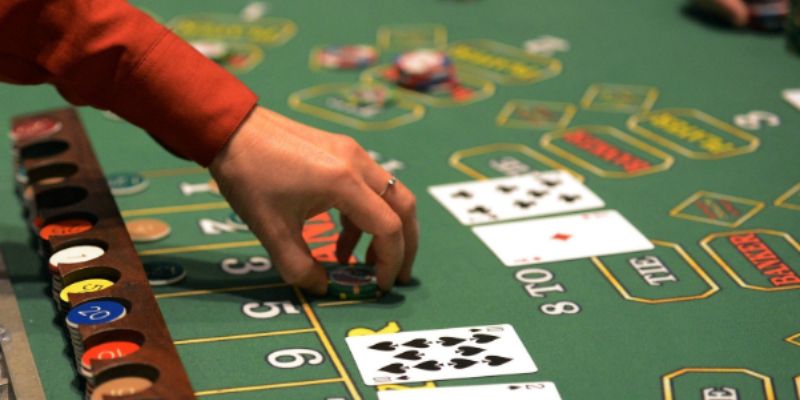 baccarat bao hiem la gi loi ich Những lợi ích của hình thức chơi Baccarat bảo hiểm